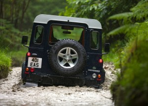 2013-Land-Rover-Defender-04