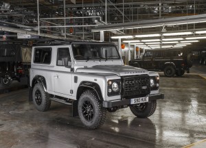 2013-Land-Rover-Defender-05