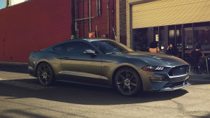 2018-ford-mustang-gt-04