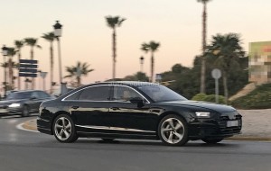 2018-audi-a8-strips-down-to-minimal-camouflage_2