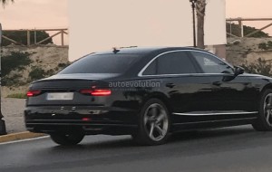 2018-audi-a8-strips-down-to-minimal-camouflage_6