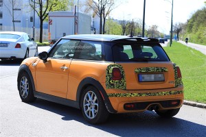 2018-mini-cooper-s-facelift-starts-testing-on-the-road_12
