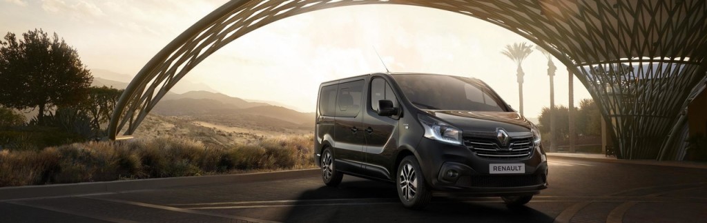 2017-renault-trafic-spaceclass-02