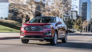 2019-ford-edge-st-04