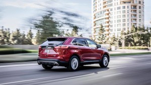 2019-ford-edge-st-05